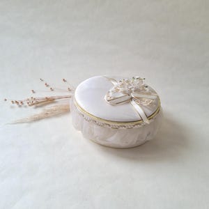 Scatola per battesimo vintage/velo in resina con fiori/dorato bianco/cerimonia di matrimonio/festa di fidanzamento/scatola ovale/vecchio stile anni '20-'30/boho chic