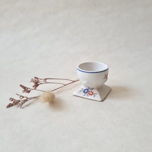 Vintage egg cup/ceramic porcelain/white flower pattern/blue border/square base/boiled egg set/boho country chic/small gift