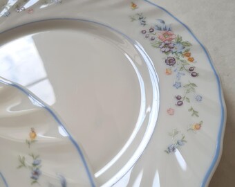Lot De 3 Assiettes Plates Arcopal Victoria - Motif Guirlande De Fleurs, Vintage, Verre Français