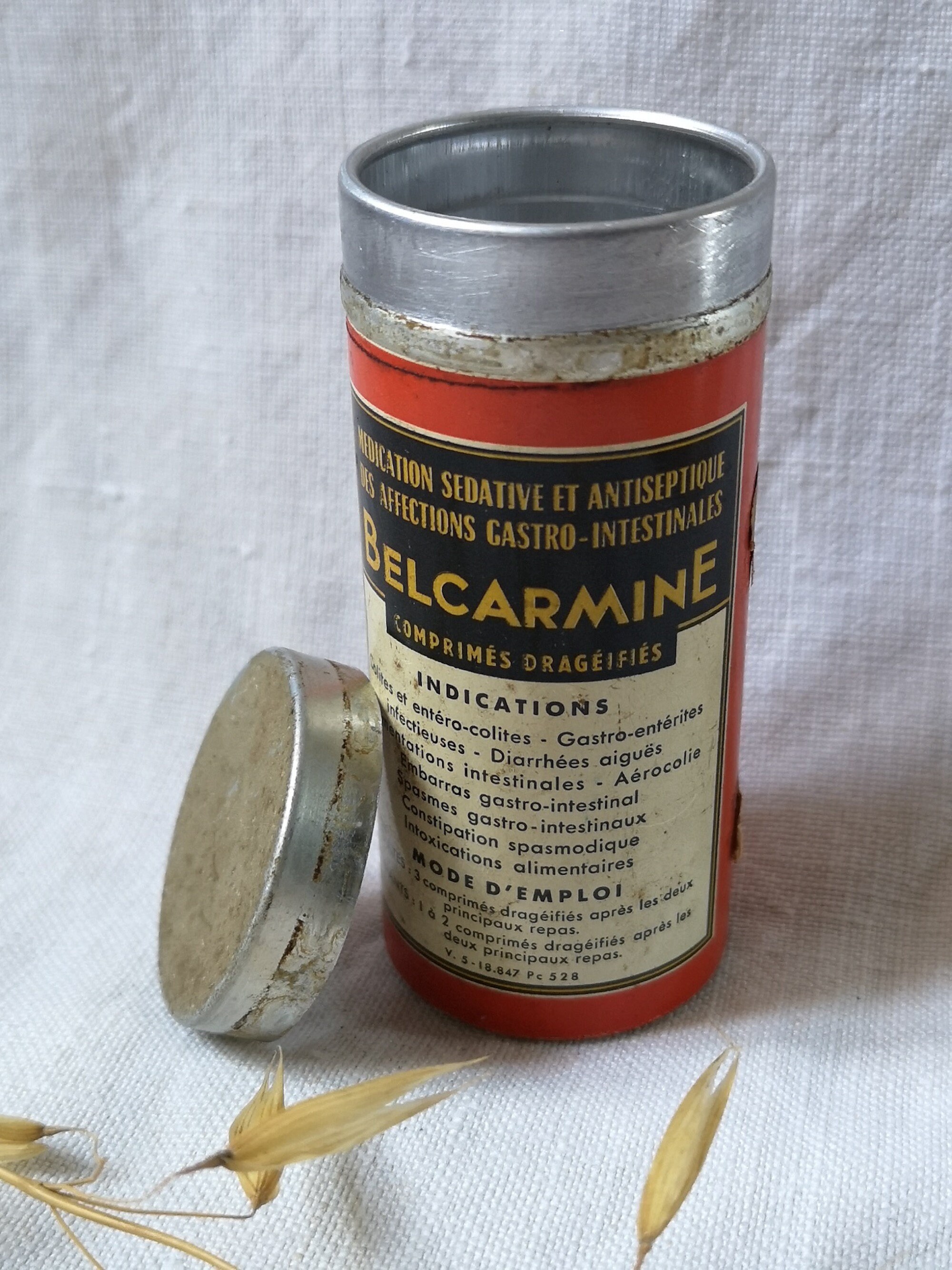 Vintage Boite Métal Belcarmin Granulé Ancienne Collection Ronde Tube Années 30 à Collectionner Franc