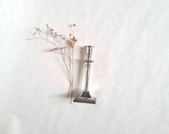 Vintage chandelier bougeoir/métal couleur argent/sur pied/support socle carré/porte bougie/fabriqué en Angleterre/classique luxe décoration