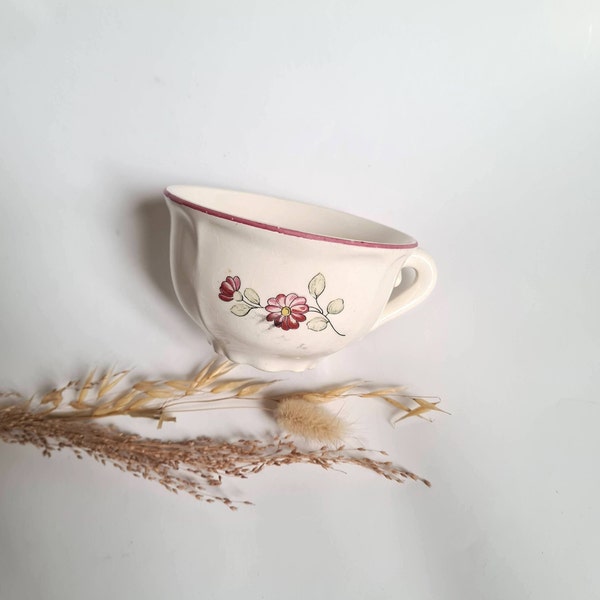 Vintage tasse porcelaine blanc anse motif fleur fleuri floral boisson thé café vaisselle France art de la table français bol petit dejeuner