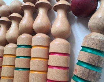 Vintage jeu 7 quilles bois avec balle boule/jouet