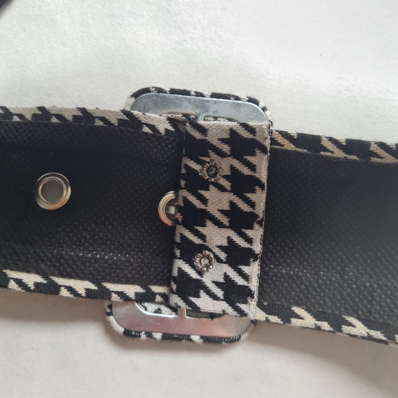 Vintage fashion accessory belt/black and white fa… - image 7