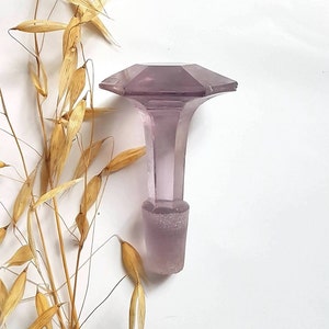 Vintage antique frosted mauve glass stopper item accessory bottle flask handcrafted glassware beveled diamond hexagon faceted France