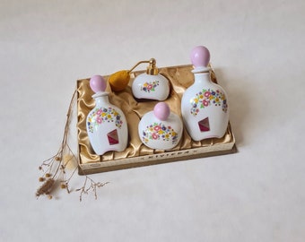 Vintage coffret flacons pompe bouteilles porcelaine Limoges salle de bain/blanc motif fleur bouchon rose/Singer France français/beauté