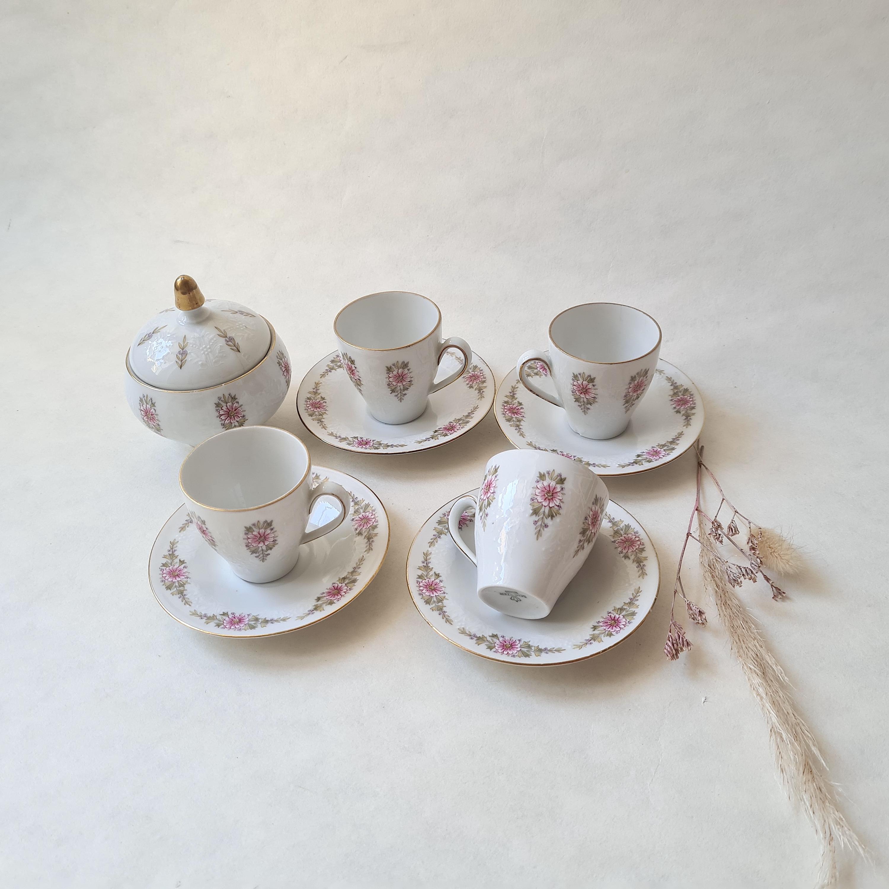 SERVIZIO PORCELLANA BAVARIA, set 6 tazze da tè con piattini, zuccheriera e lattiera e teiera porcellana Bavaria, servizio vintage, retro - Italia