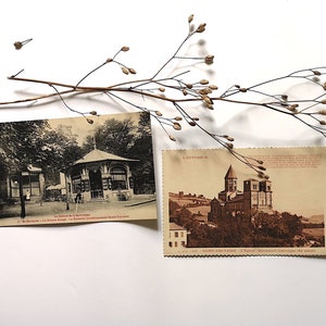 Vintage carte postale noir blanc ancienne photographies France années 20 Auvergne Saint Nectaire Roseraie Eglise monument historique 1925