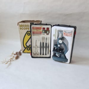 Vintagemikroskop/vetenskaplig observation/komplett kit/verktygstillbehör/instruktionslåda/pedagogisk leksak/barndomsnostalgi/samlarpresent
