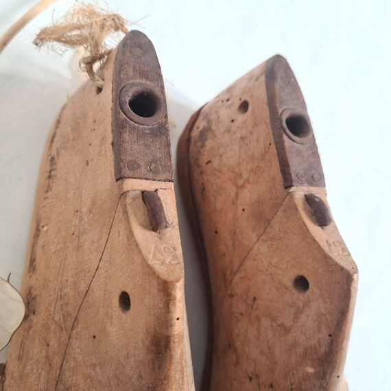 Vintage solid wood metal leather shoe tree size 3… - image 2