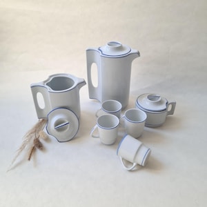 Vintage service thé café/porcelaine céramique/blanc liseré bleu/4 tasses pot lait sucre cafetière/design original/rétro chic/1950 années 50