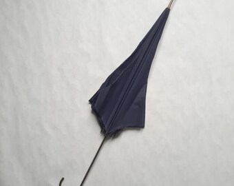 Vintage parapluie Telenyl bleu/canne courbe métal patine dorée/marque française fabriqué en France/accessoire mode rétro collection pluie