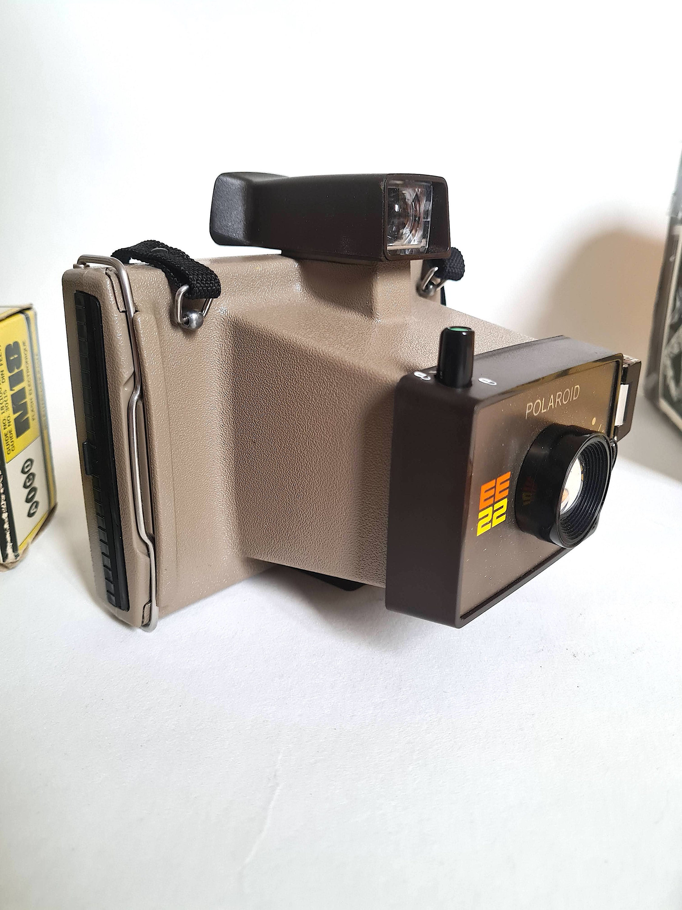 Appareil Photo Polaroid Vintage Modèle 100 Avec étui, état Excellent Et Fonctionnement Garanti