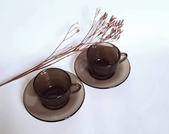 Vintage 2-Tassen- und Untertassenset/Kaffee/Tee/Glas Vereco Frankreich/Teeservice/Französisches Geschirr/rauchbraun transparent/Retro-Geschirr