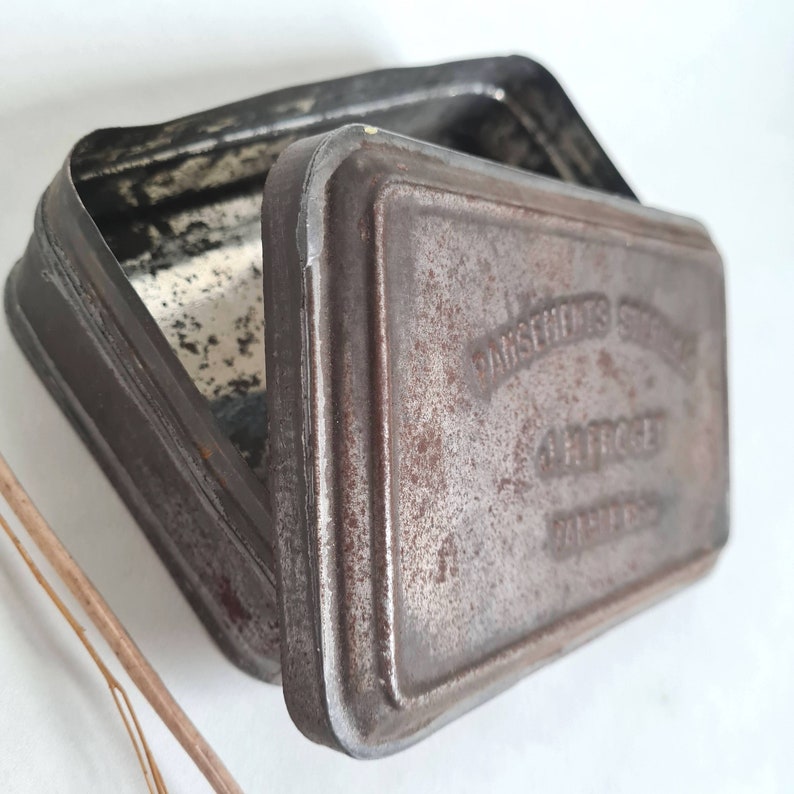 Vintage gray metal sheet metallic box/pharmacy sterilized bandage Tarare Rhône J.M. Froget/apothecary French collection flea market français image 8