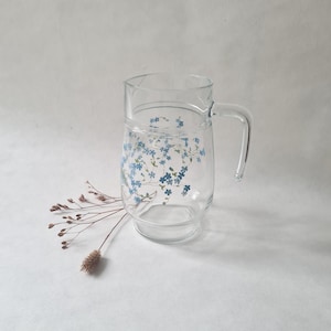 Vintage pitcher/carafe/jug/clear glass/small blue Forget-Me-Not flower pattern/country chic table/retro style kitchen/French 1970s