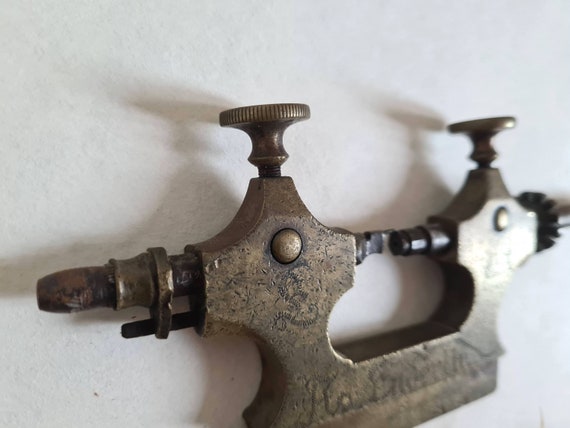 Tour à Pivoter Ancien D'horloger - Outil Vintage D'occasion