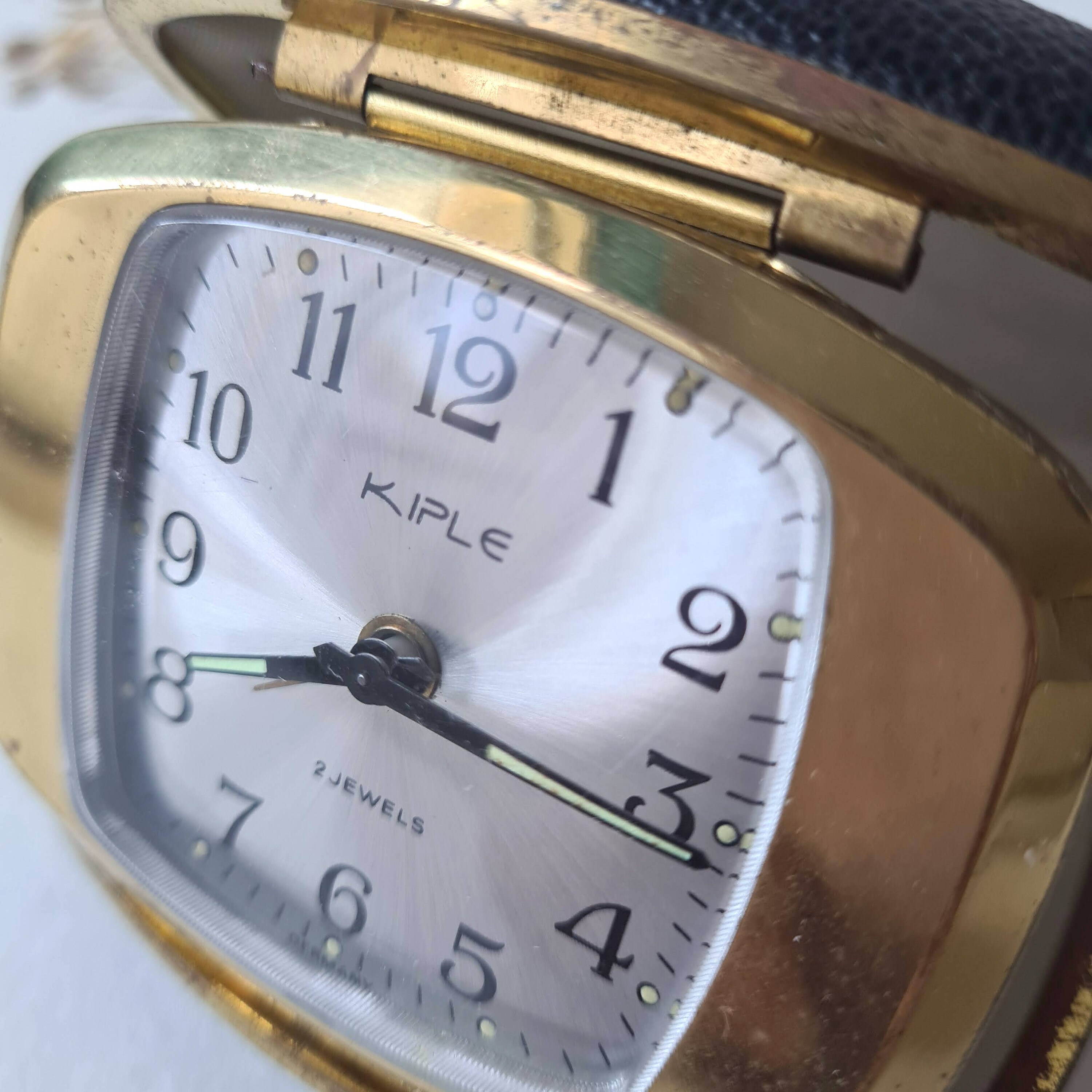 Réveil vintage Europa carré noir