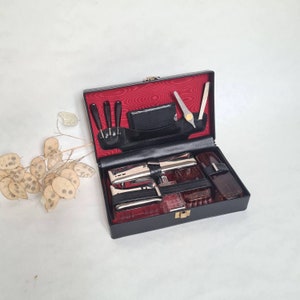 Vintage vanity toilet kit vanity case/necessary care box/black red interior/brush comb manicure/cosmetics beauty equipment/France French