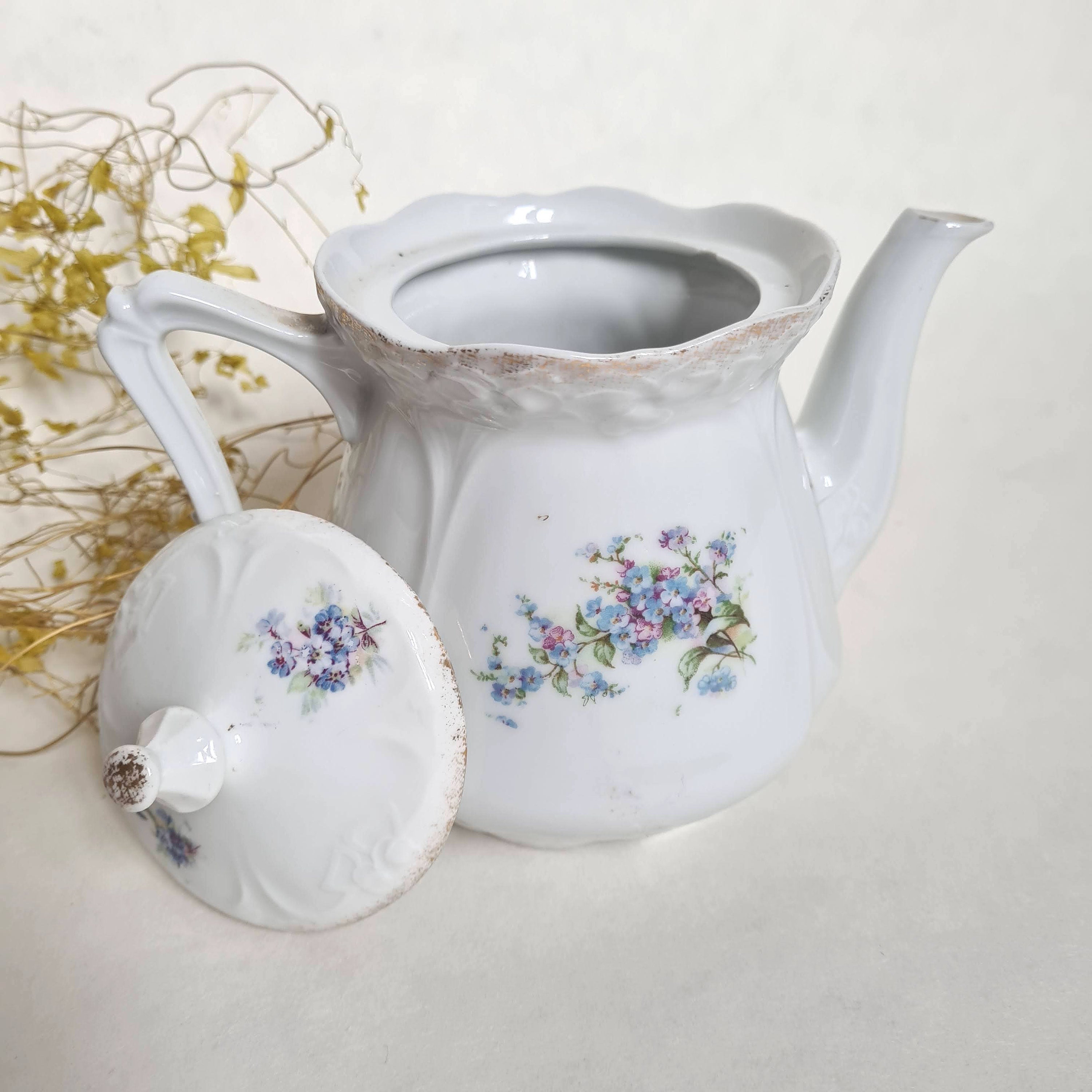 ティーポット antique france teapot Bretagne Vintage White Porcelain Teapot From France Blue Flowers Pattern