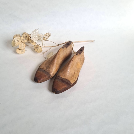 Vintage solid wood metal leather shoe tree size 3… - image 1