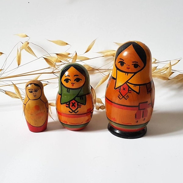 Vintage poupées russes bois/peint main/gigogne Matryoshka/jeu jouet/collection ancien brocante/petite traditionnelle artisanal art années 60