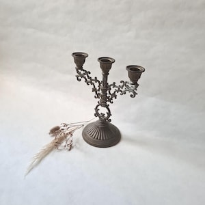 Vintage 3-arm candlestick/gold patina brass/candle holder/classic romantic/cozy retro chic/elegant refined decoration/French castle decor