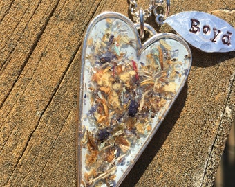 Dried flowers keepsake large heart pendant necklace, funeral flowers, memorial flowers, wedding flowers