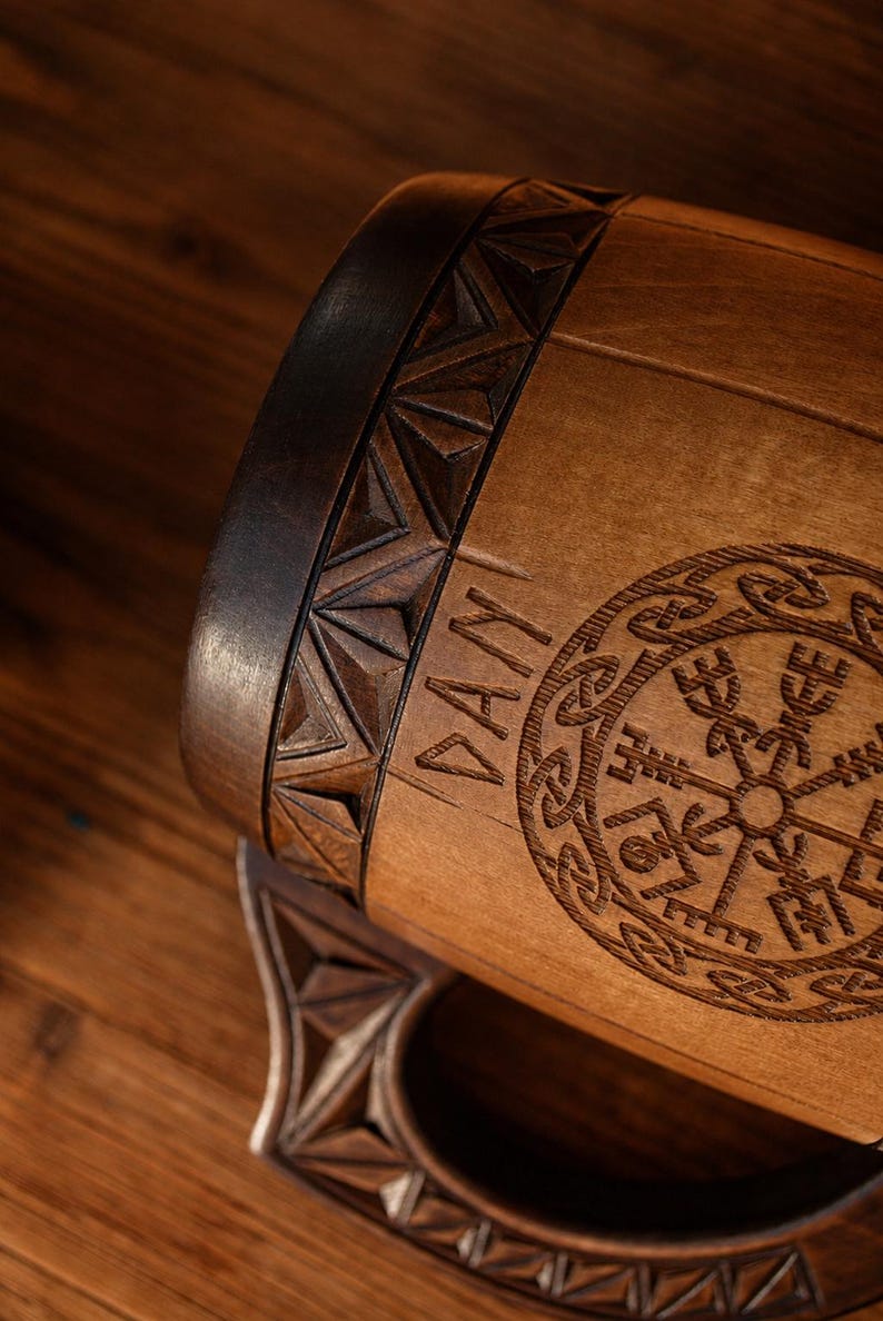 Norse Wooden Beer Mug: Vegvisir Viking tankard, 5 anniversary for him 画像 12