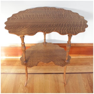 F4480 Antique American Quartersawn Oak Crescent Lamp, Occasional, Side Table with scalloped edge image 1