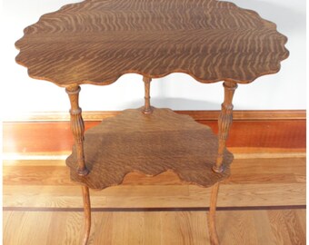 F4480 Antique American Quartersawn Oak Crescent Lamp, Occasional, Side Table with scalloped edge