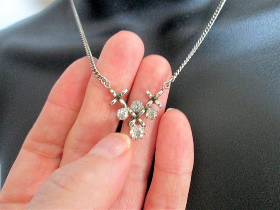 Adorable Vintage Clear Rhinestone Choker Claw Set… - image 3