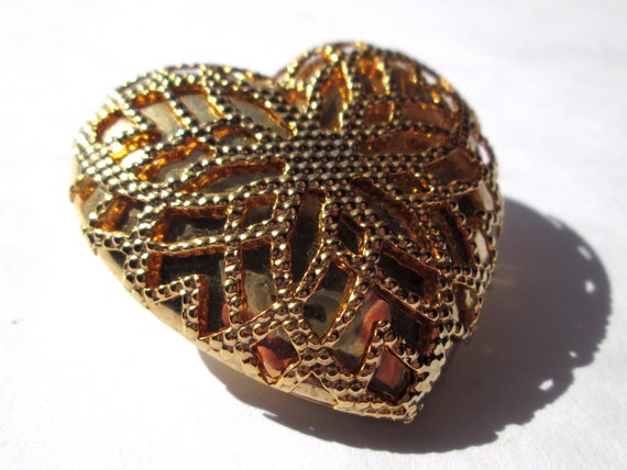 Fun Vintage Scarf Clip Ring Gold Tone Heart Shape… - image 6