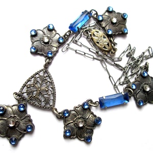 Vintage Faceted Baguette Blue Sapphire Czech Glass Art Deco Necklace Silver Tone Filigree Floral Chain Fish Hook Clasp Periwinkle Delicate