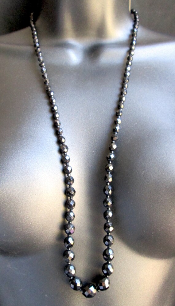 Vintage Faceted Faux Onyx Jet Black Glass Bead Graduated Necklace