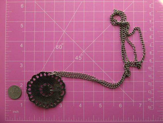 Fun Vintage Medallion Pendant Necklace Dark Silve… - image 9