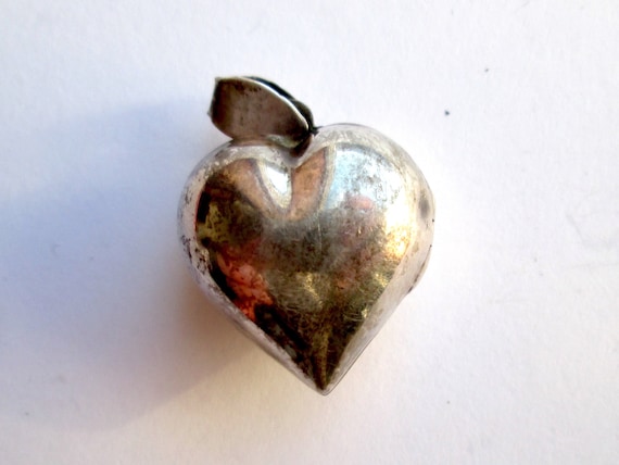 Timeless Vintage Locket Pendant Puffy Heart Sterl… - image 2