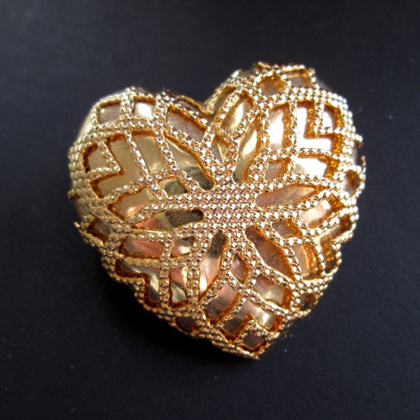 Fun Vintage Scarf Clip Ring Gold Tone Heart Shape Textured Cutout Geometric Geo Floral Overlay Half Demi Puff Puffy Sweet Love Statement