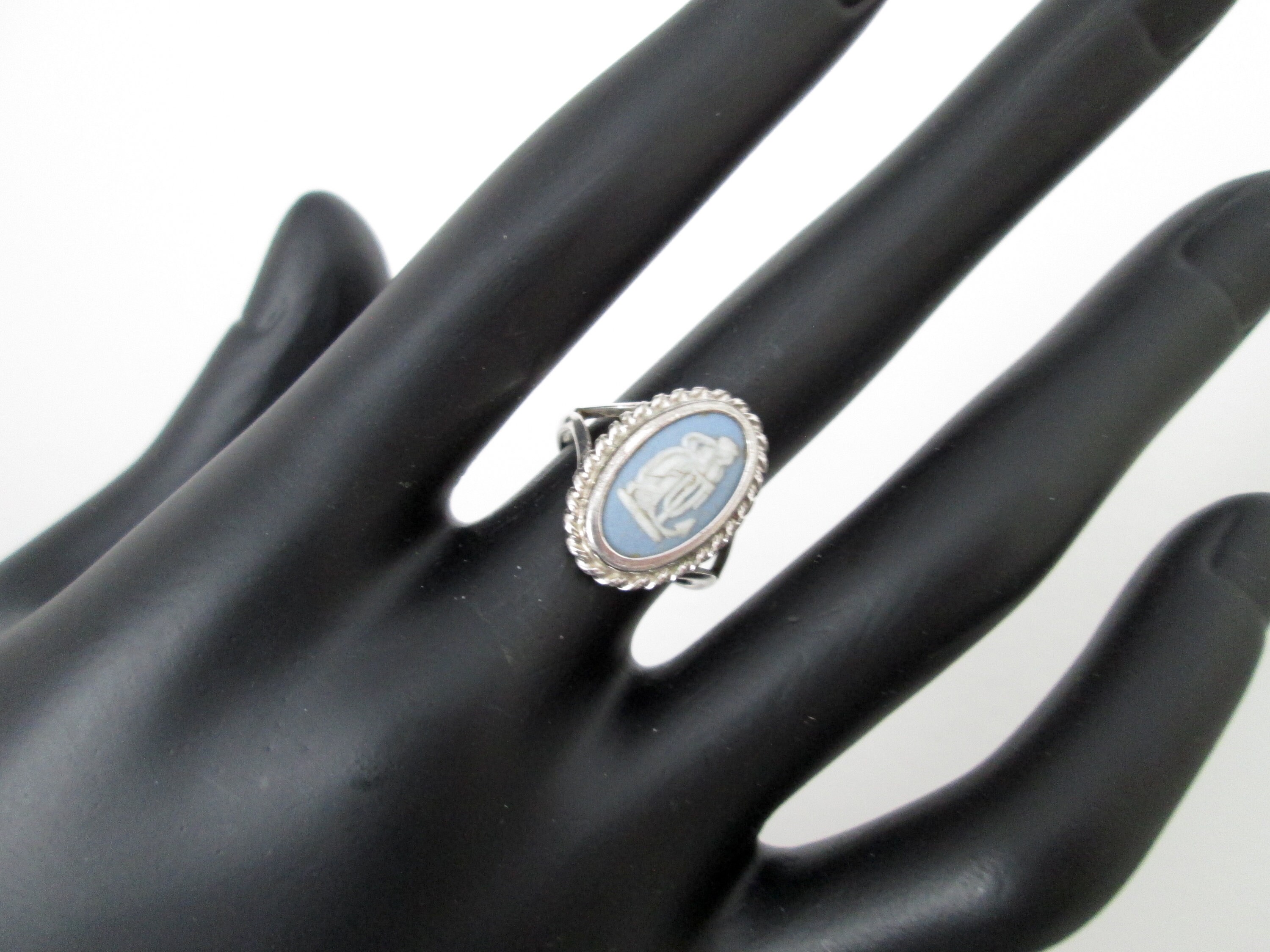 Charming Vintage Statement Ring Stamped RAINBOW Sterling WEDGWOOD Made In England 925 2.5g Size 4 3/4 Delicate Blue Jasperware Hope Anchor