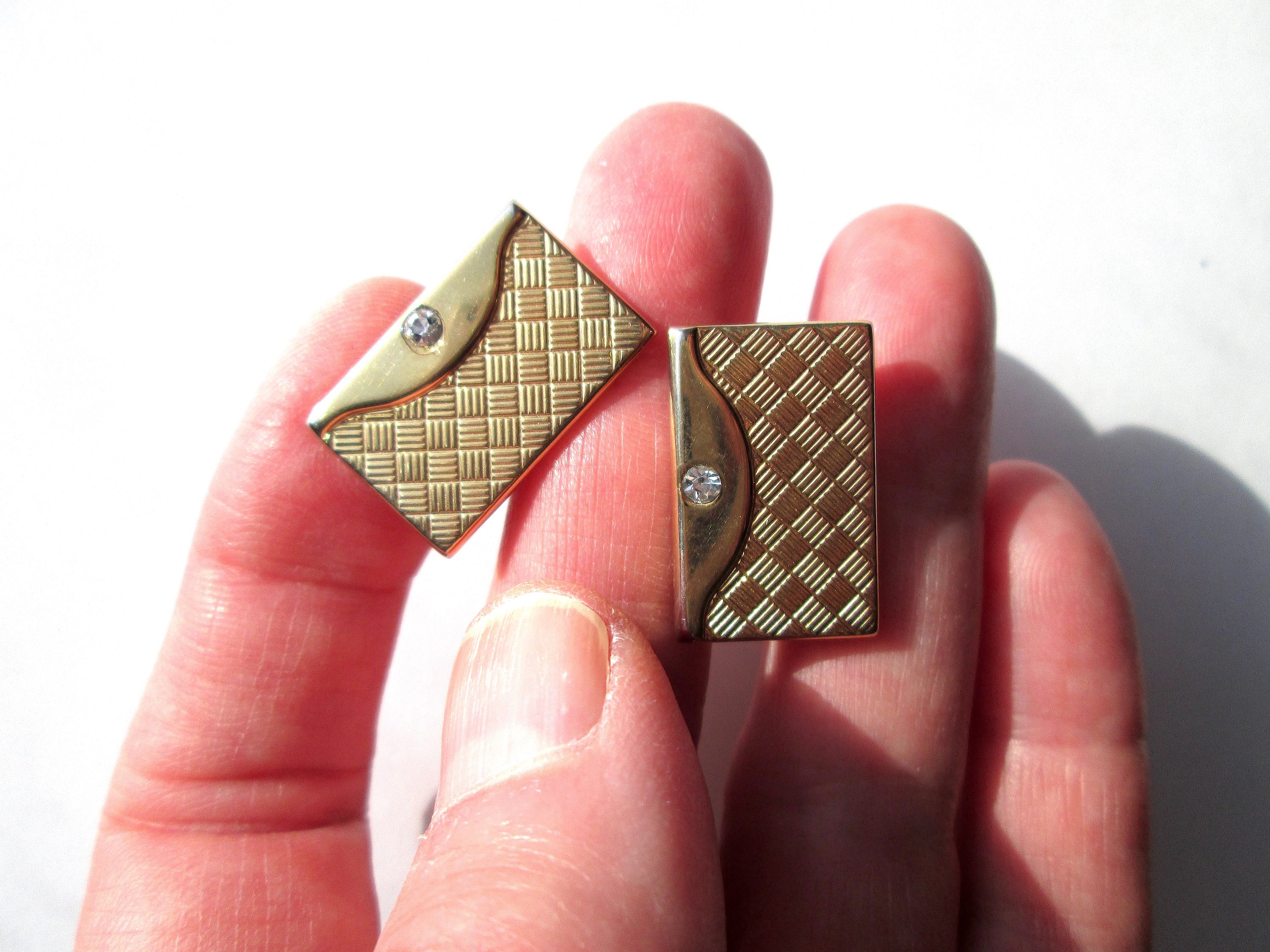 Boutons De Manchette Anciens Signés Swank - Motif Pavé Rectangle Ton Or - Vintage - Occasion