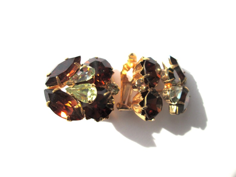 Vintage Signed Triad Topaz Rhinestone Claw Set Gold Tone Clip On Earrings Chunky Statement Russet Brown Lemon Yellow Navette Pear Large image 1