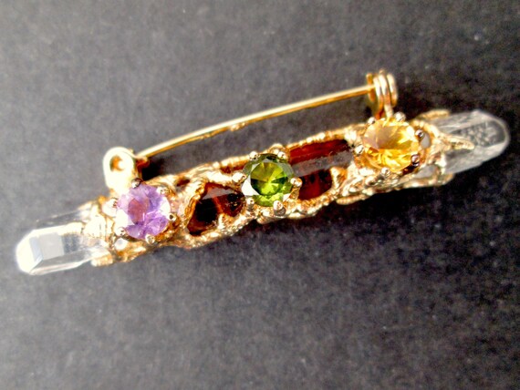 Lovely Vintage Wand Brooch Textured Gold Tone Root Tree Branch Quartz Point Mystical Amethyst Purple Citrine Yellow Peridot Moldavite Green