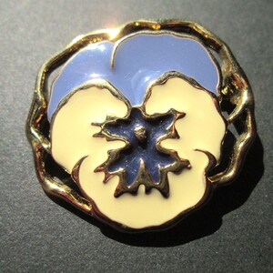 Vintage Avon Full Bloom Pansy Brooch Flower Enamel Enameled Opaque Cream Periwinkle Indigo Navy Shades of Blue Gold Tone Denim Tones image 5