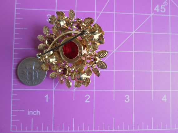 Vintage Brooch Pin Floral Gold Tone Ruby Red Fusc… - image 5