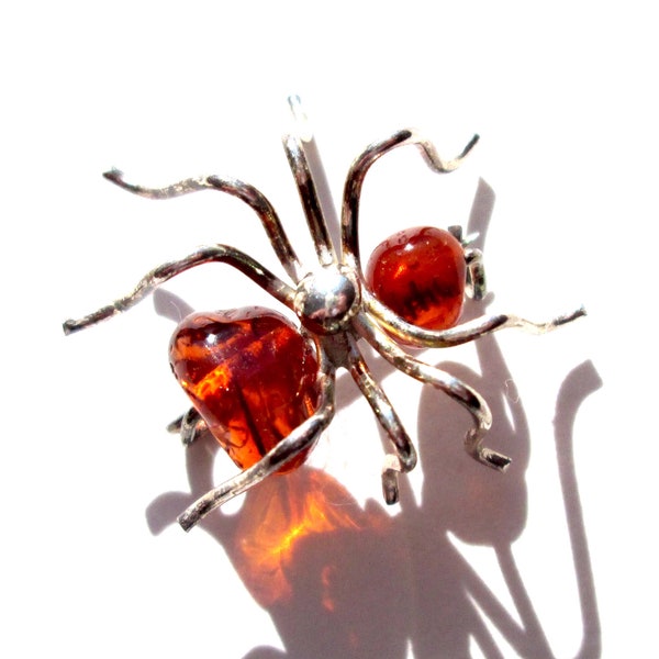 Wonderful Vintage Brooch Pin Figural Spider Silver 2g Genuine Cognac Amber Bug Insect Creepy Cute Fun Arachnid C Catch Clasp Conversational