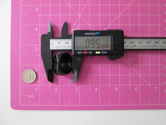 Fun Vintage Statement Ring Bright Lime Green Spir… - image 9