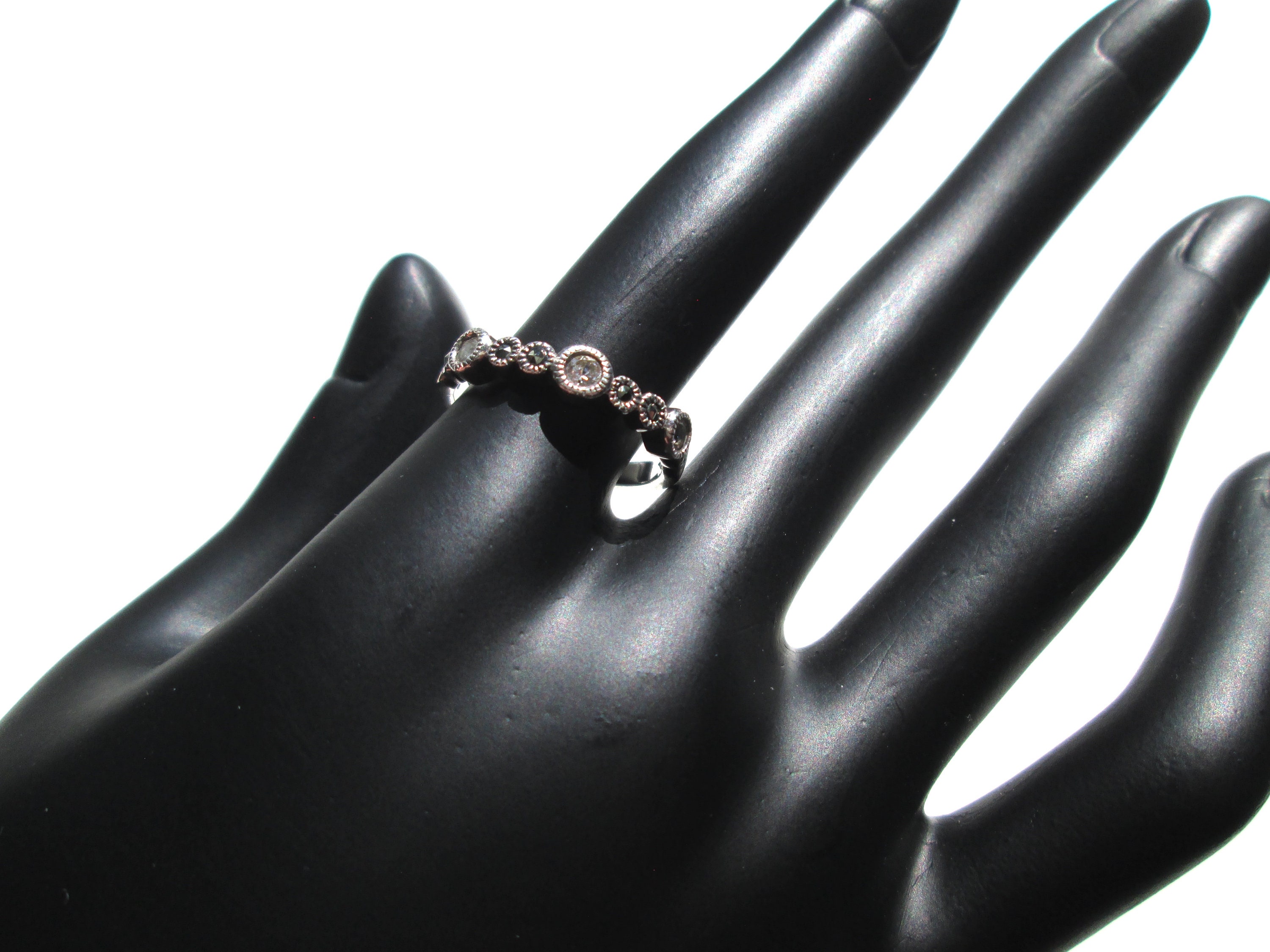 Beautiful Vintage Ring Sterling Silver 925 2.5g Size 7