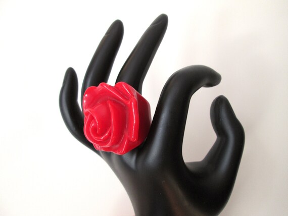 Big Bold Vintage Lipstick Red Rose XL Statement Ri