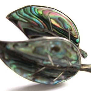 Adorable Vintage Abalone Inlay Screw Back Earrings Sterling Silver Figural Leaf Design Mexican Mexico Designer Artisan Stamped