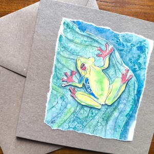 Carte de voeux faite main de grenouille, carte d'anniversaire pour lui, elle, rainette aux yeux rouges de mon aquarelle par Edie Brae